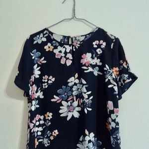 Dressy Blouse -Van Heusen